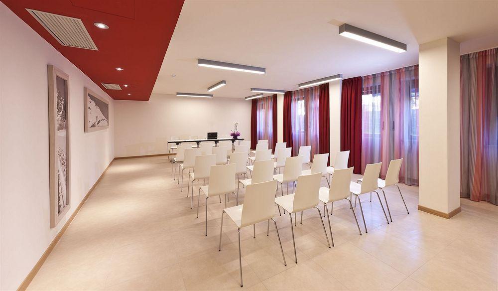 HB Aosta Hotel Luaran gambar