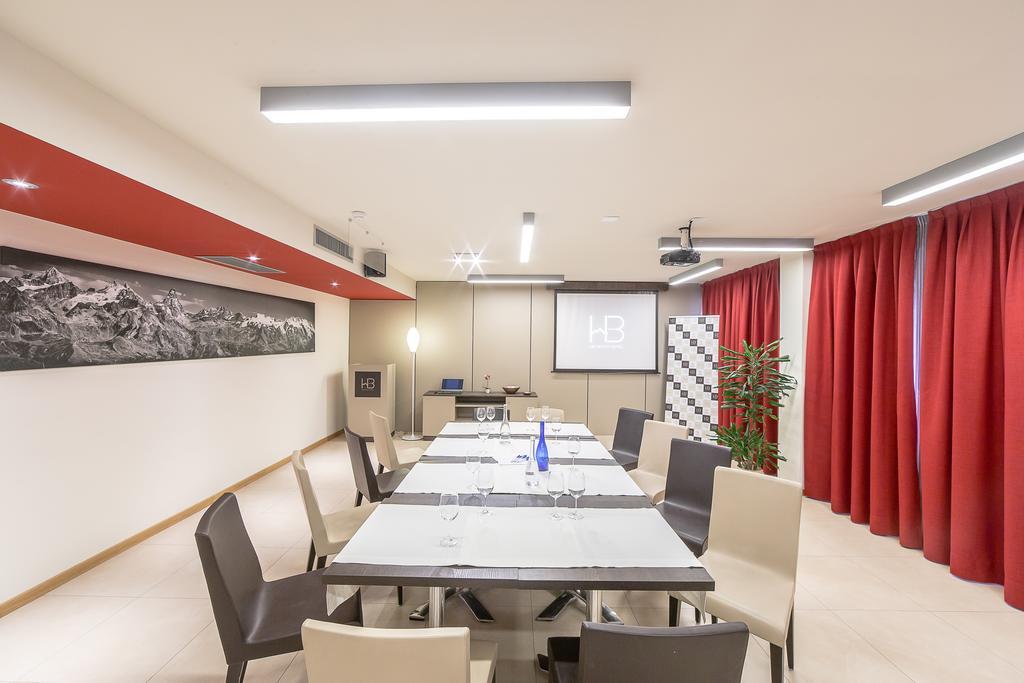 HB Aosta Hotel Luaran gambar