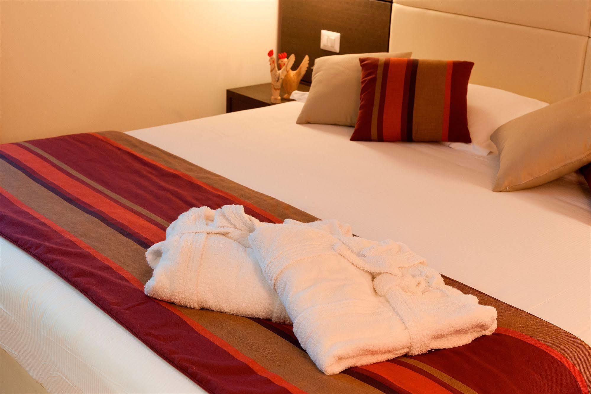 HB Aosta Hotel Luaran gambar